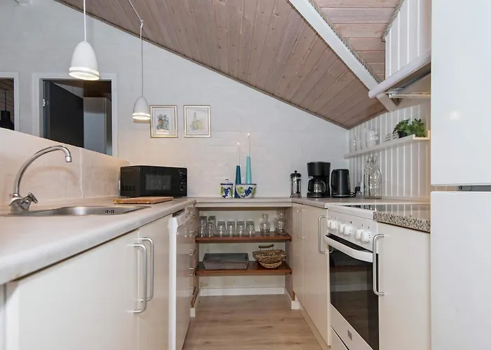 6 Person In Romo Дом отдыха Bolilmark