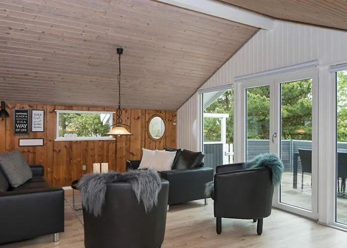 6 Person In Romo Дом отдыха Bolilmark